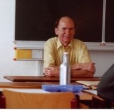 Herr Berents pa�t auf, da� niemand schummelt.